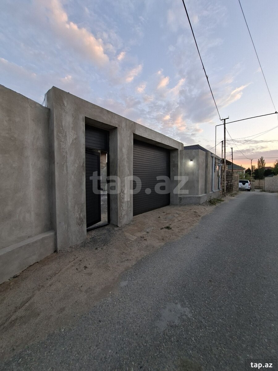 Həyət evi, Novxanı qəs. (2)