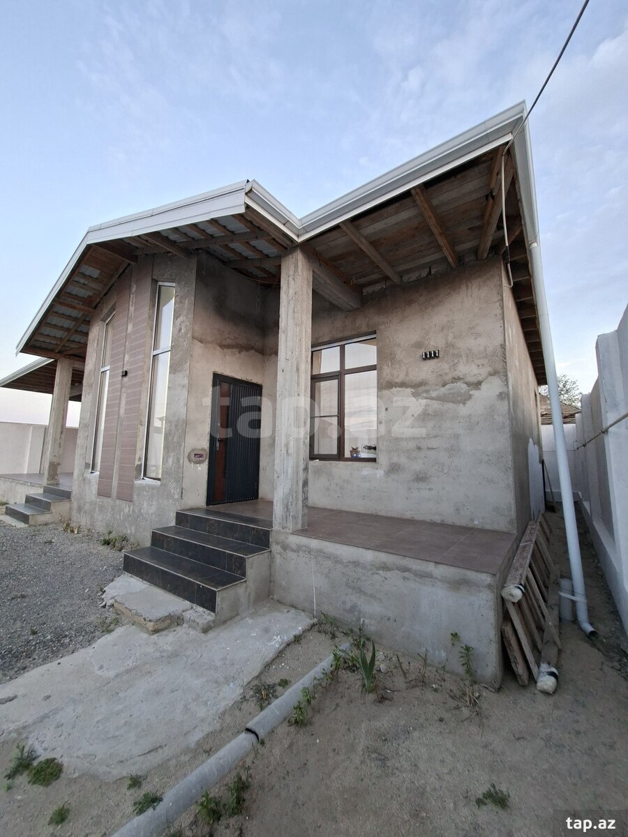 Həyət evi, Novxanı qəs. (9)
