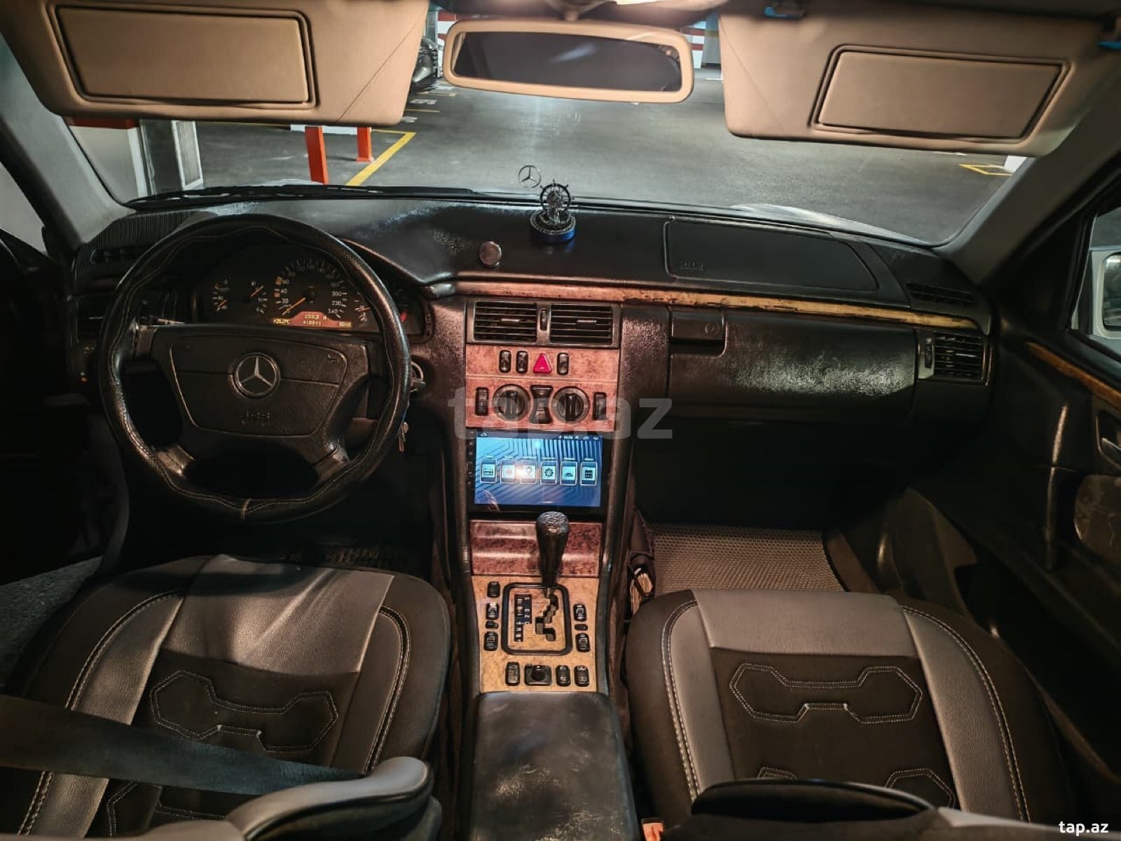 Mercedes E 240, 1999 il (10)