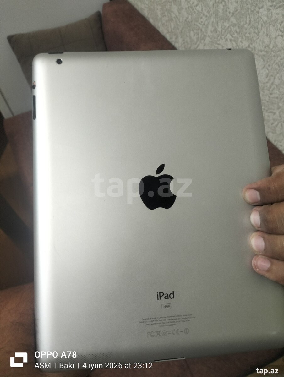 Apple iPad 2 (Model A1395) 