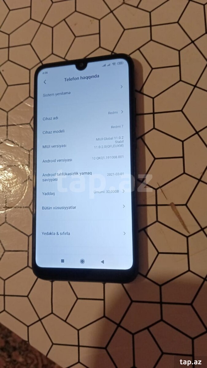 Xiaomi Redmi 7 Eclipse Black 32GB/3GB (2)