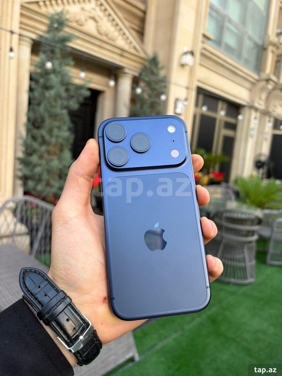 Apple iPhone 17 Pro Deep Blue 256GB/12GB