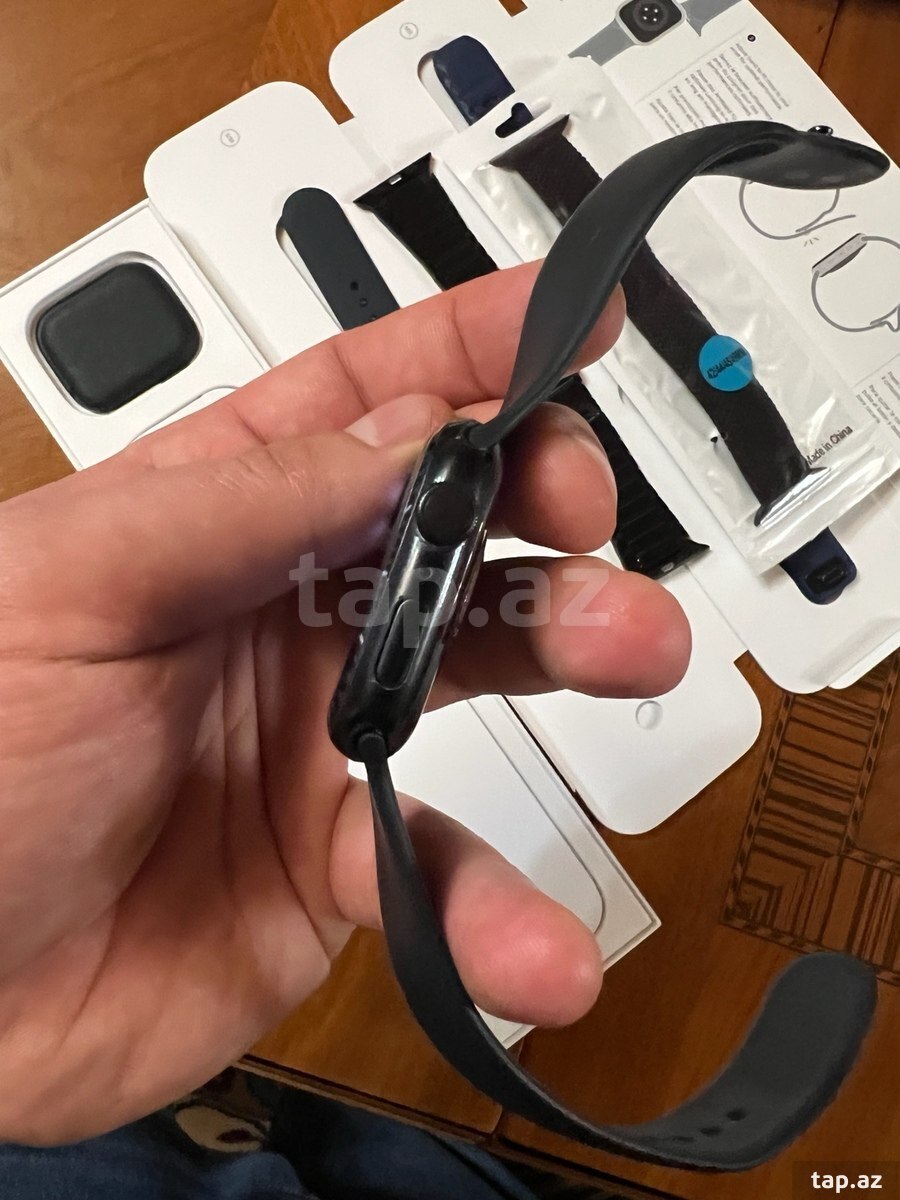 Apple Watch Series 8 Aluminum Midnight 45mm (15)