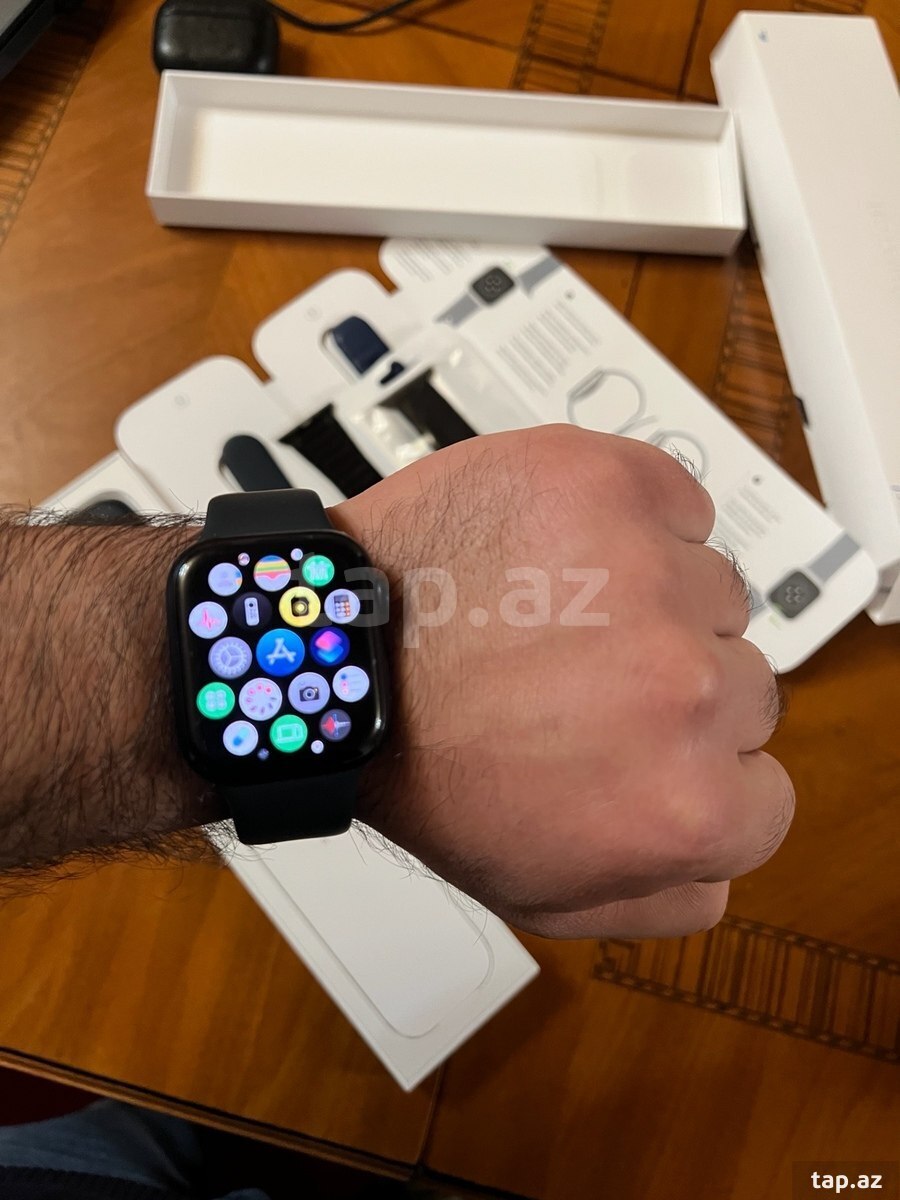 Apple Watch Series 8 Aluminum Midnight 45mm (17)