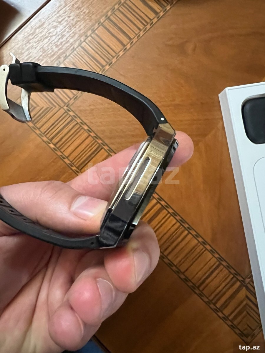 Apple Watch Series 8 Aluminum Midnight 45mm (7)