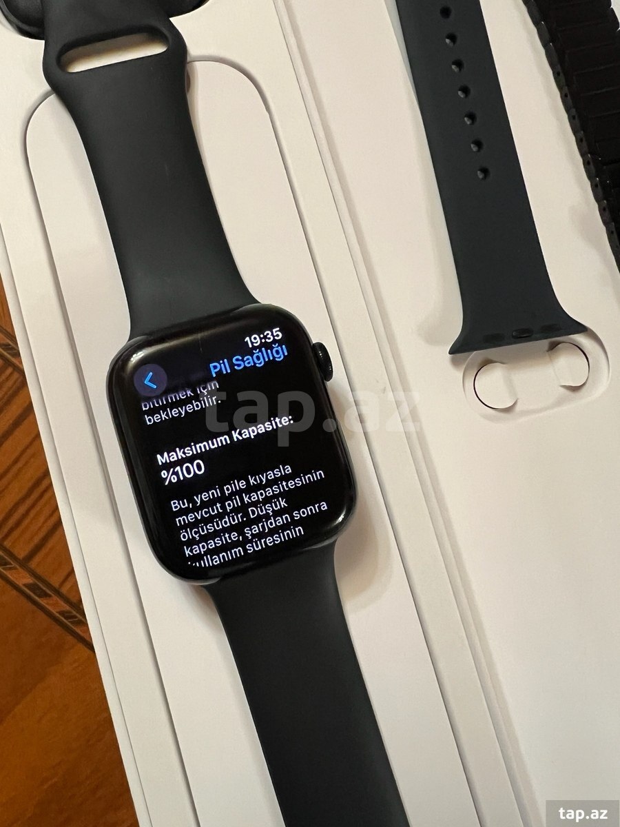 Apple Watch Series 8 Aluminum Midnight 45mm (20)