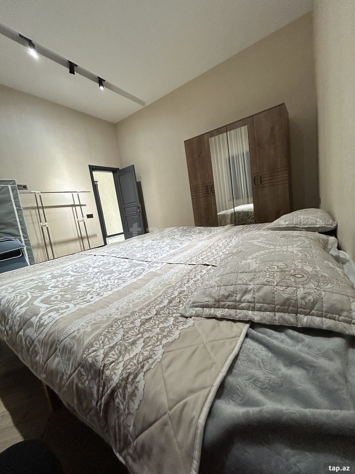 Villa kirayə verilir, Şüvəlan qəs. (14)