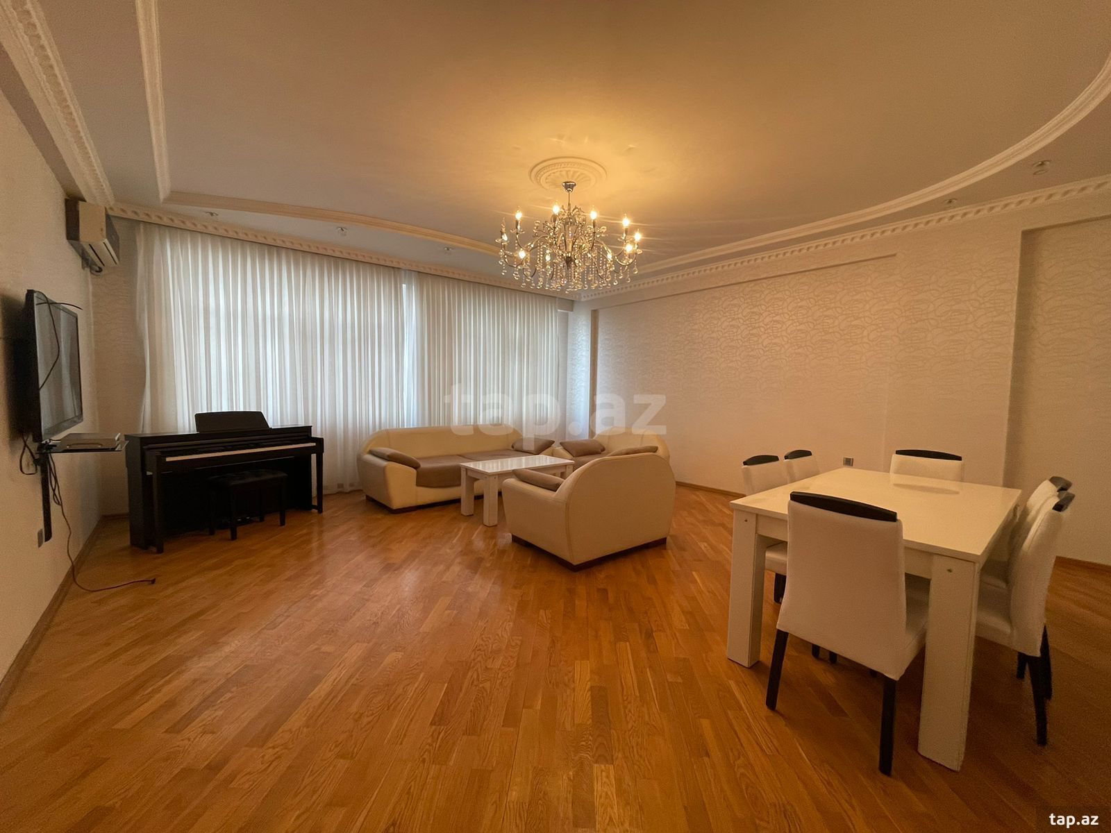4-otaqlı yeni tikili, Əsəd Əhmədov küç.26, 137 m²