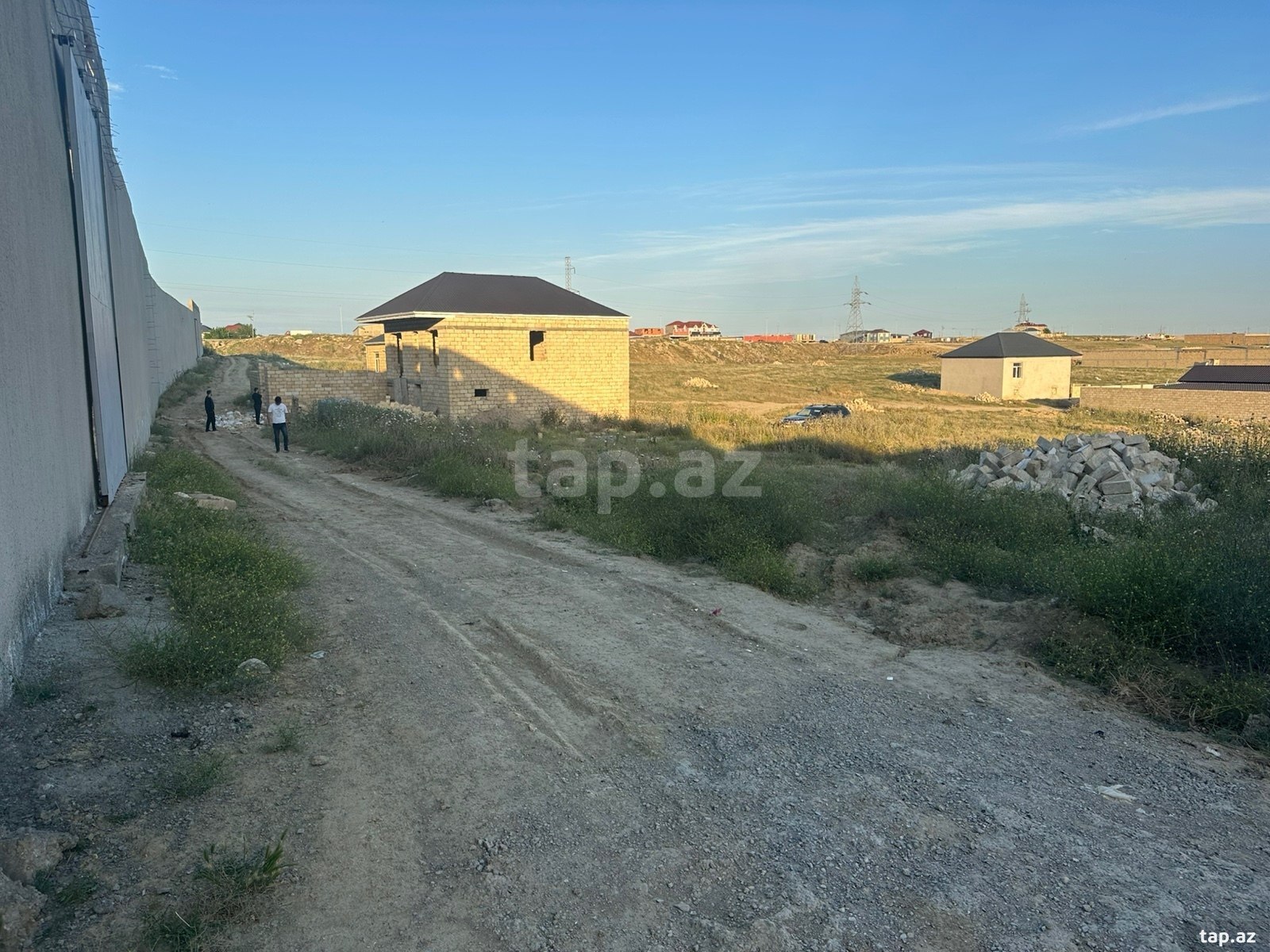 8 sot torpaq sahəsi, Yeni Saray-novxanı yolu (4)