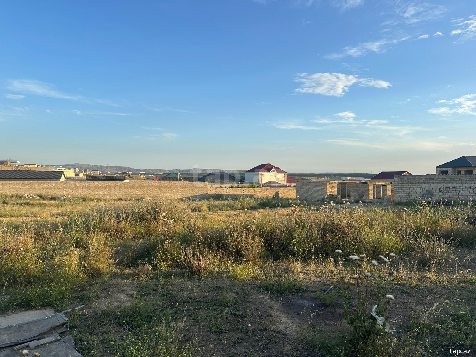 8 sot torpaq sahəsi, Yeni Saray-novxanı yolu (10)