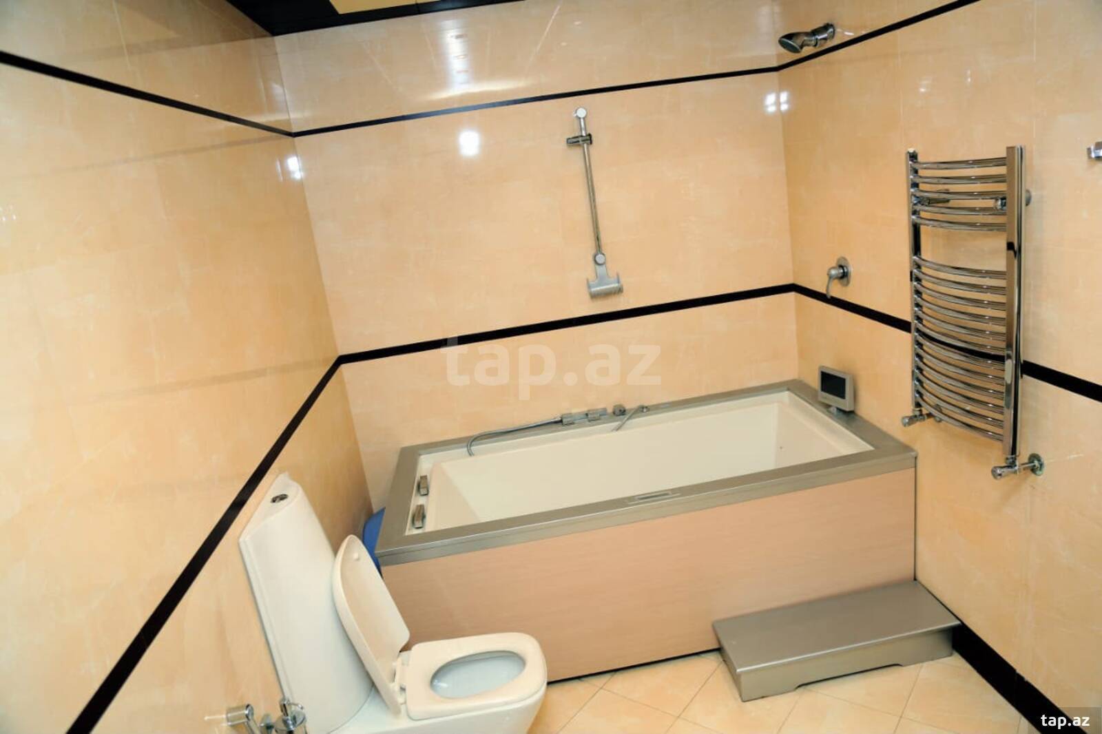 4-otaqlı yeni tikili kirayə verilir, Süleyman Rüstəm küç., 210 m² (23)