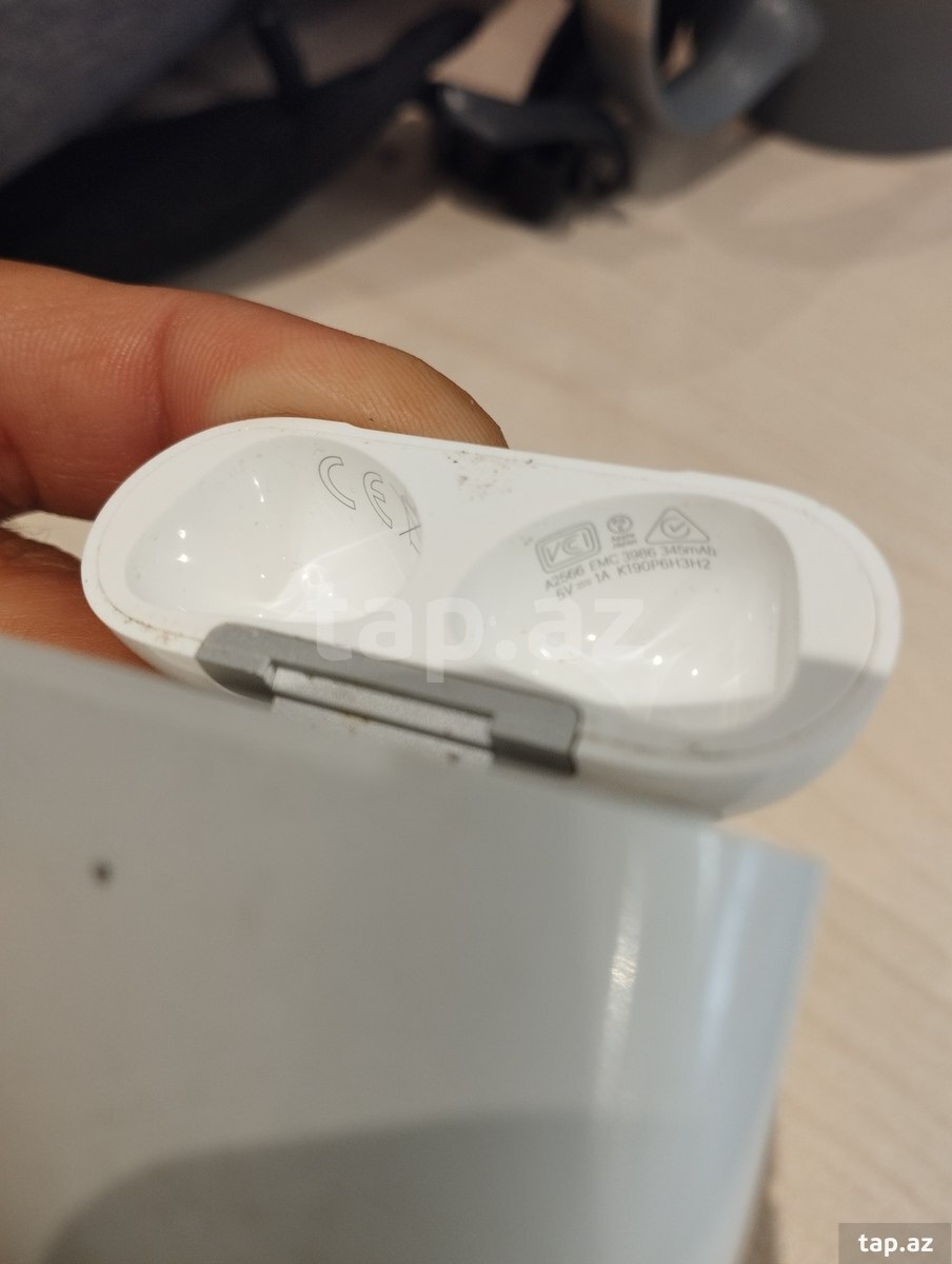 Apple Airpods şarj qutusu (5)