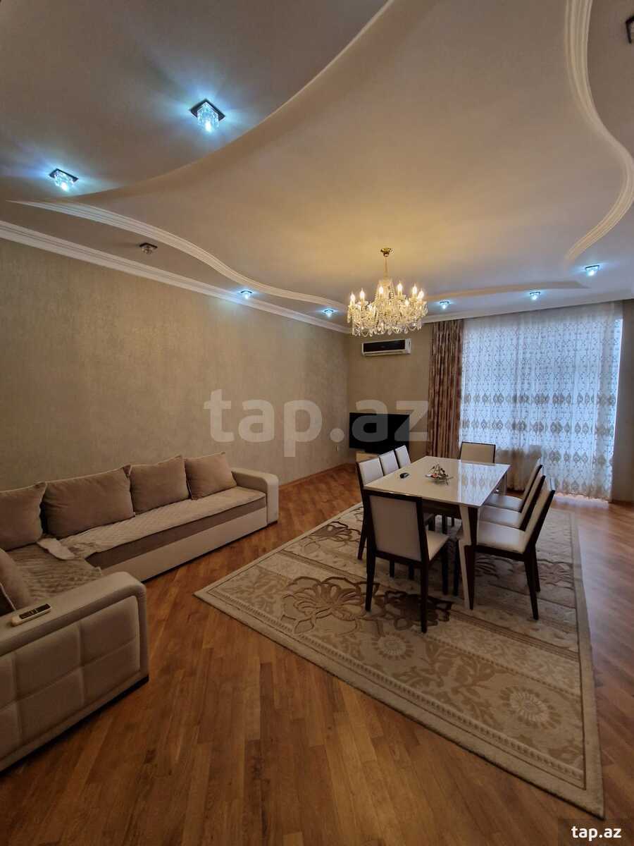 3-otaqlı yeni tikili, 8 Noyabr m., 103 m²