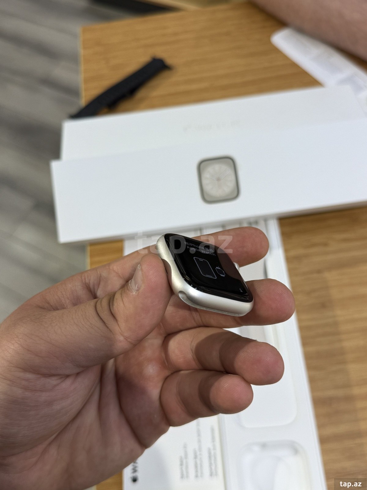 Apple Watch Series 8 Aluminum Silver 45mm (4)