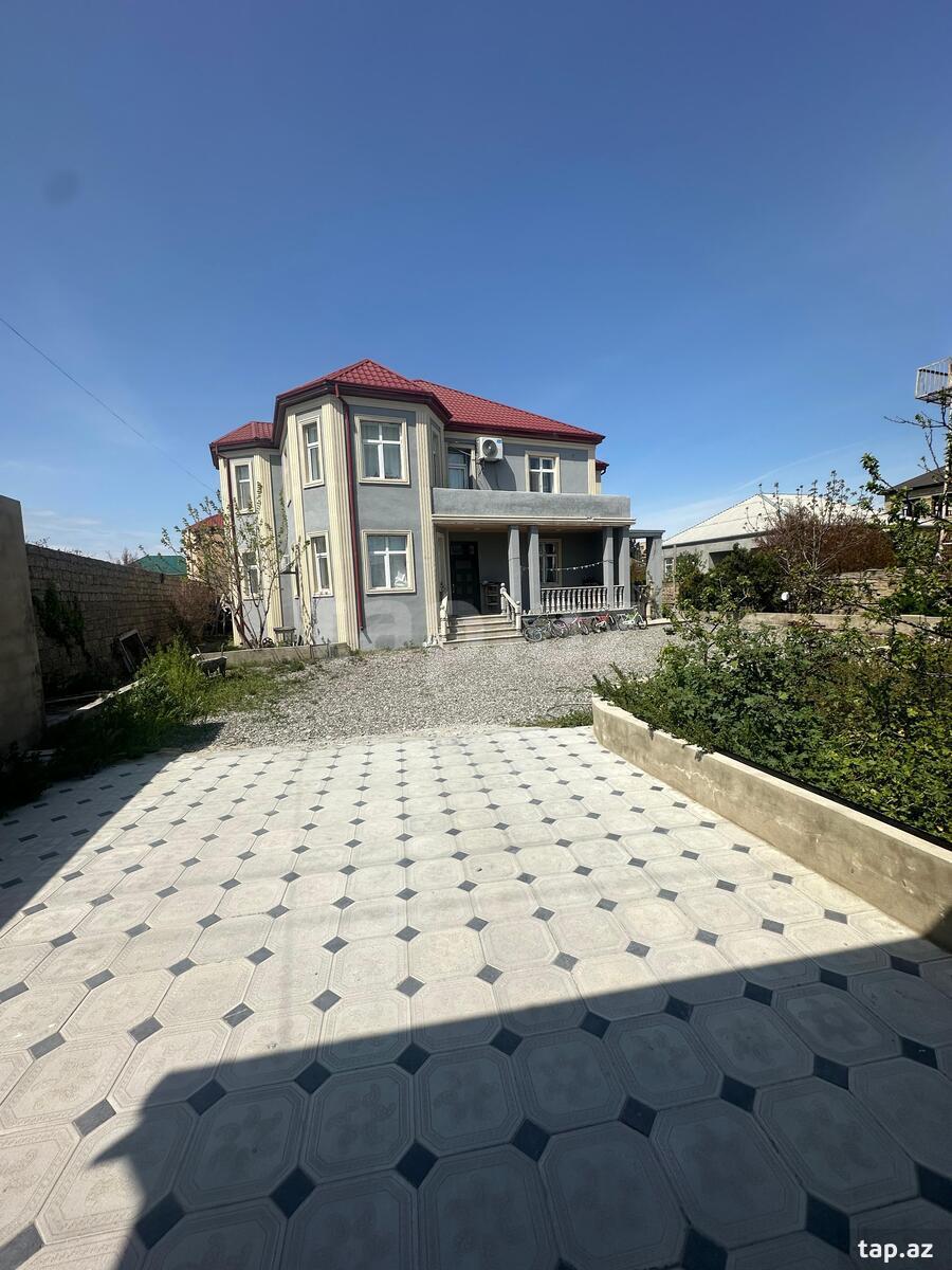 Həyət evi, Binə qəs. (2)