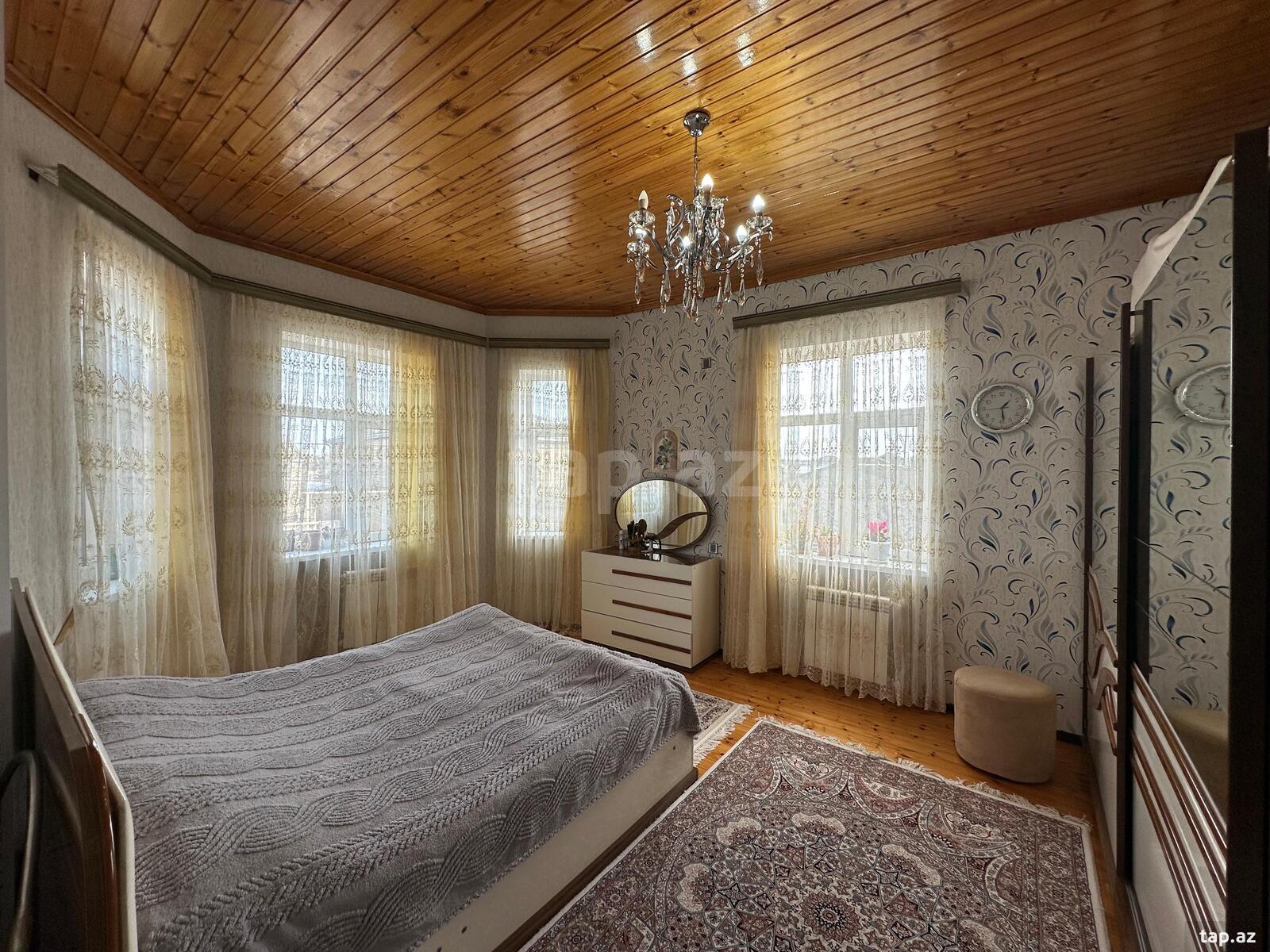 Həyət evi, Binə qəs. (10)