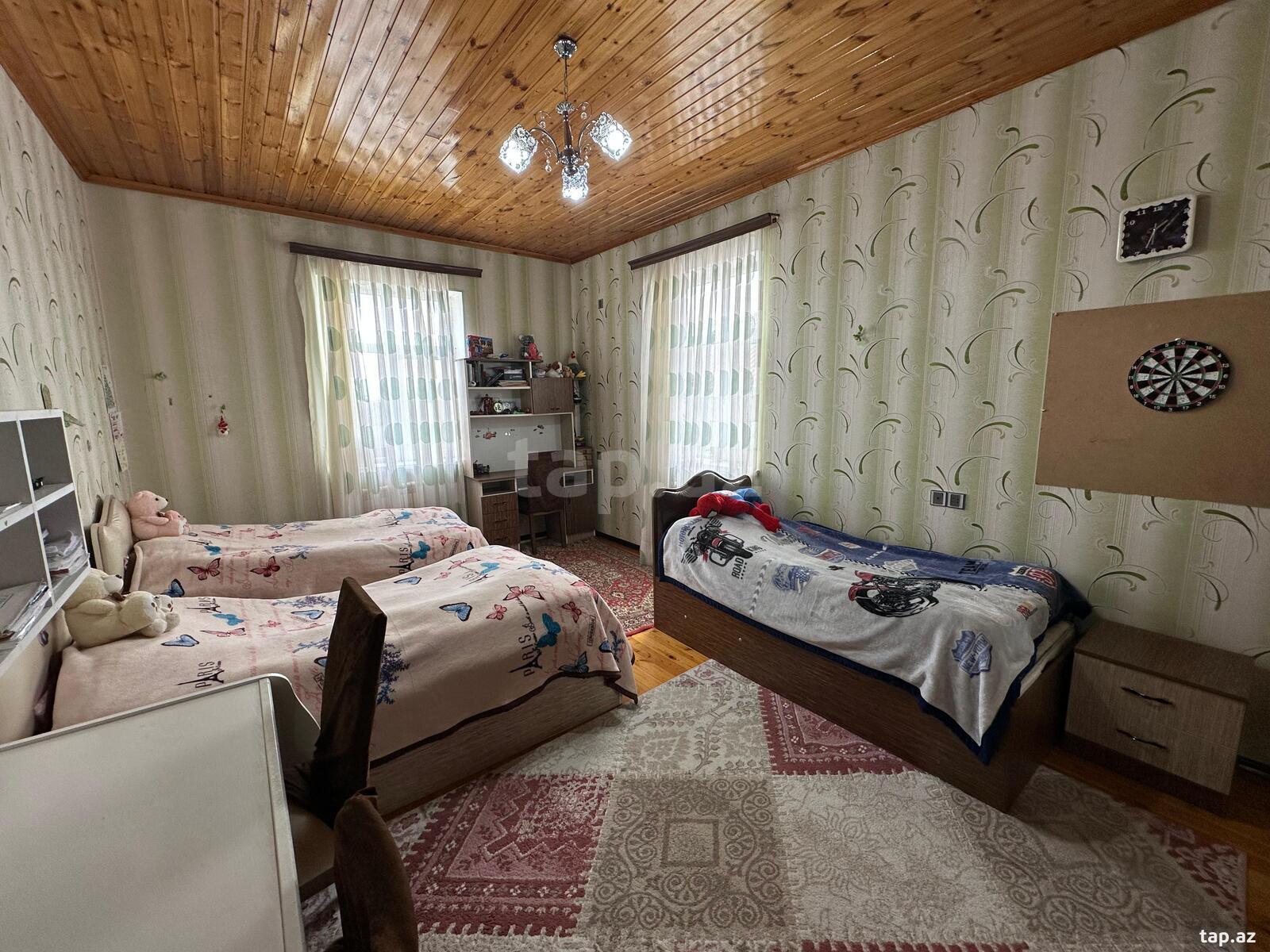 Həyət evi, Binə qəs. (19)