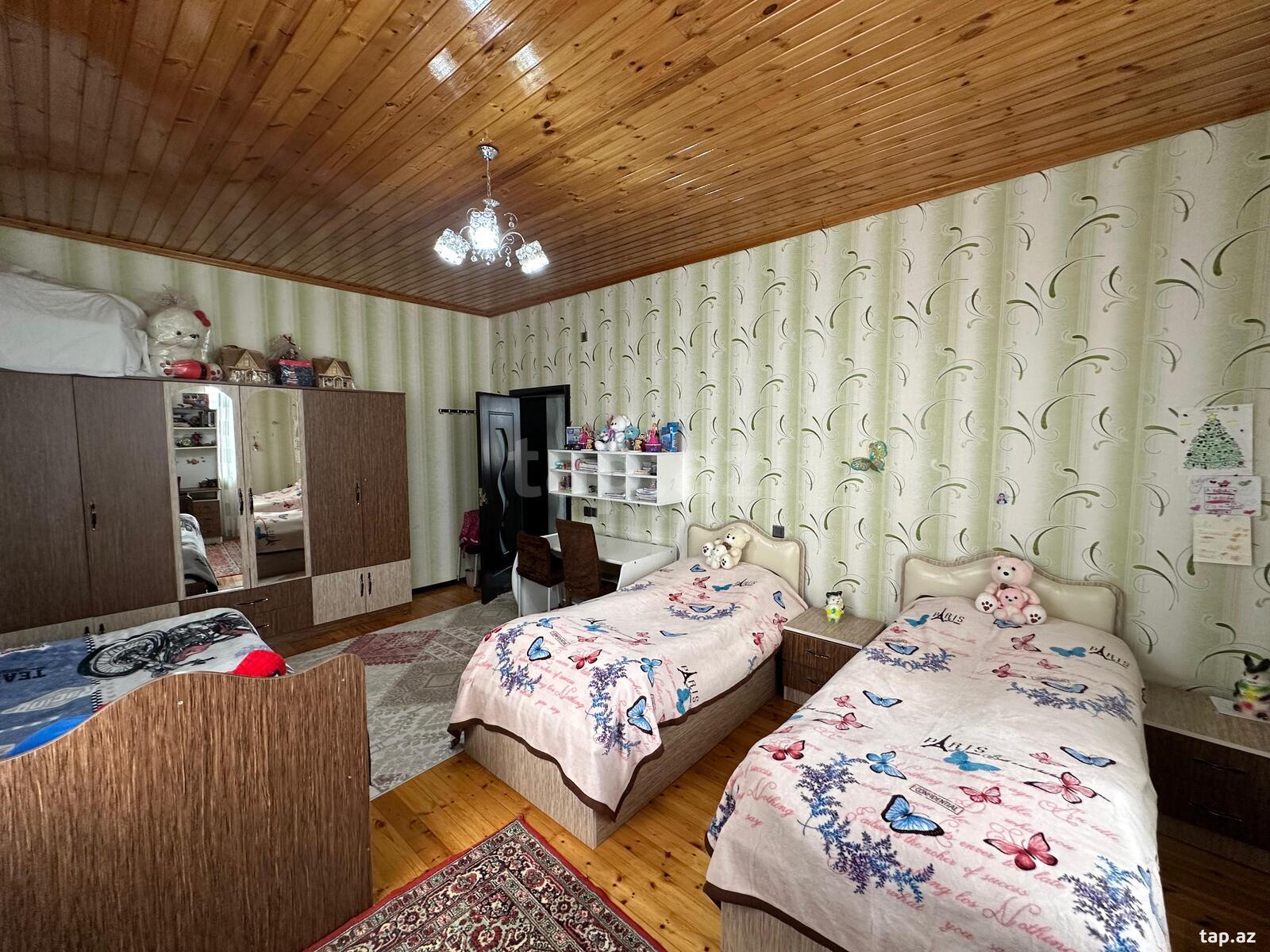 Həyət evi, Binə qəs. (13)