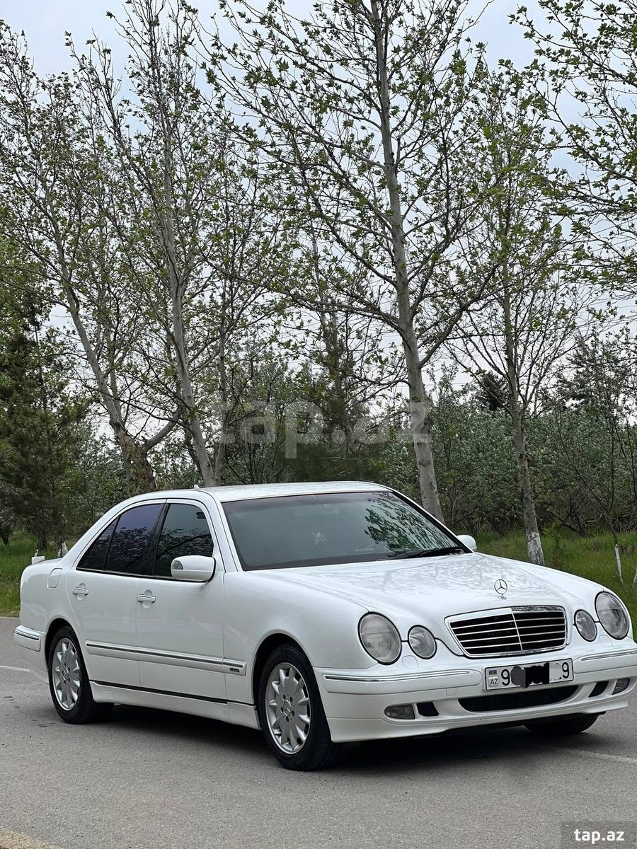 Mercedes E 220, 1999 il (6)