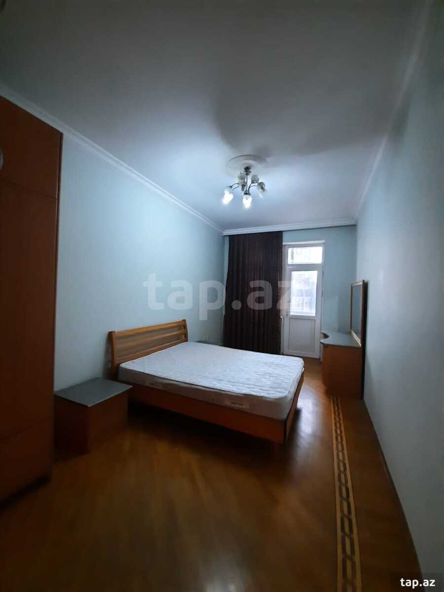 3-otaqlı yeni tikili kirayə verilir, 8-ci mkr., 137 m² (15)