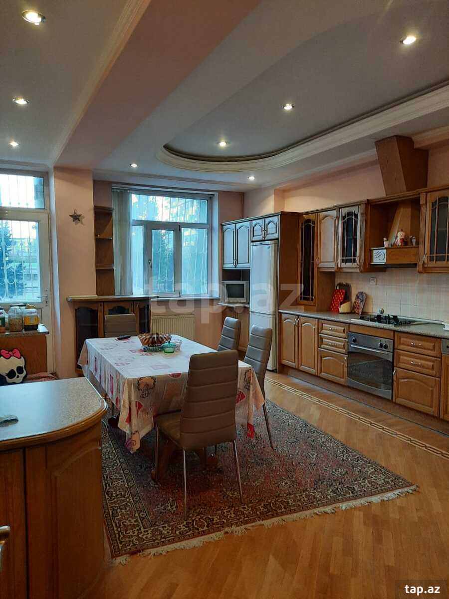 3-otaqlı yeni tikili kirayə verilir, 8-ci mkr., 137 m² (18)
