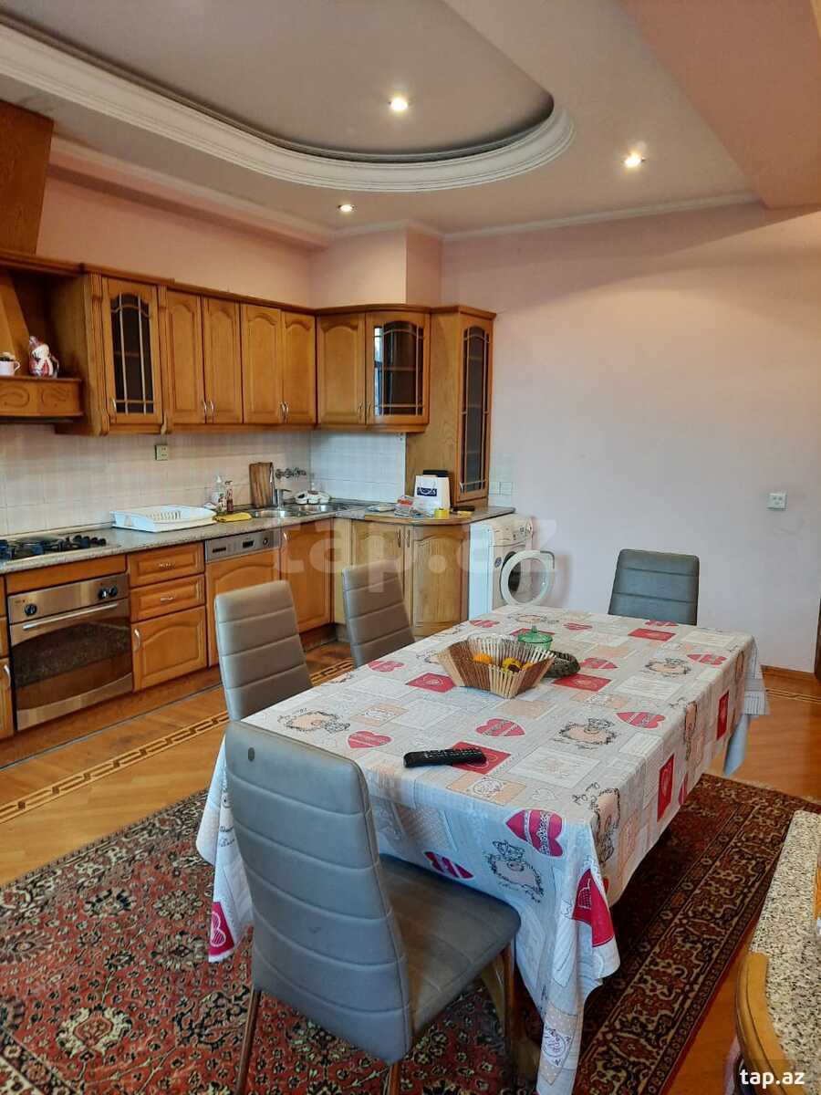3-otaqlı yeni tikili kirayə verilir, 8-ci mkr., 137 m² (20)