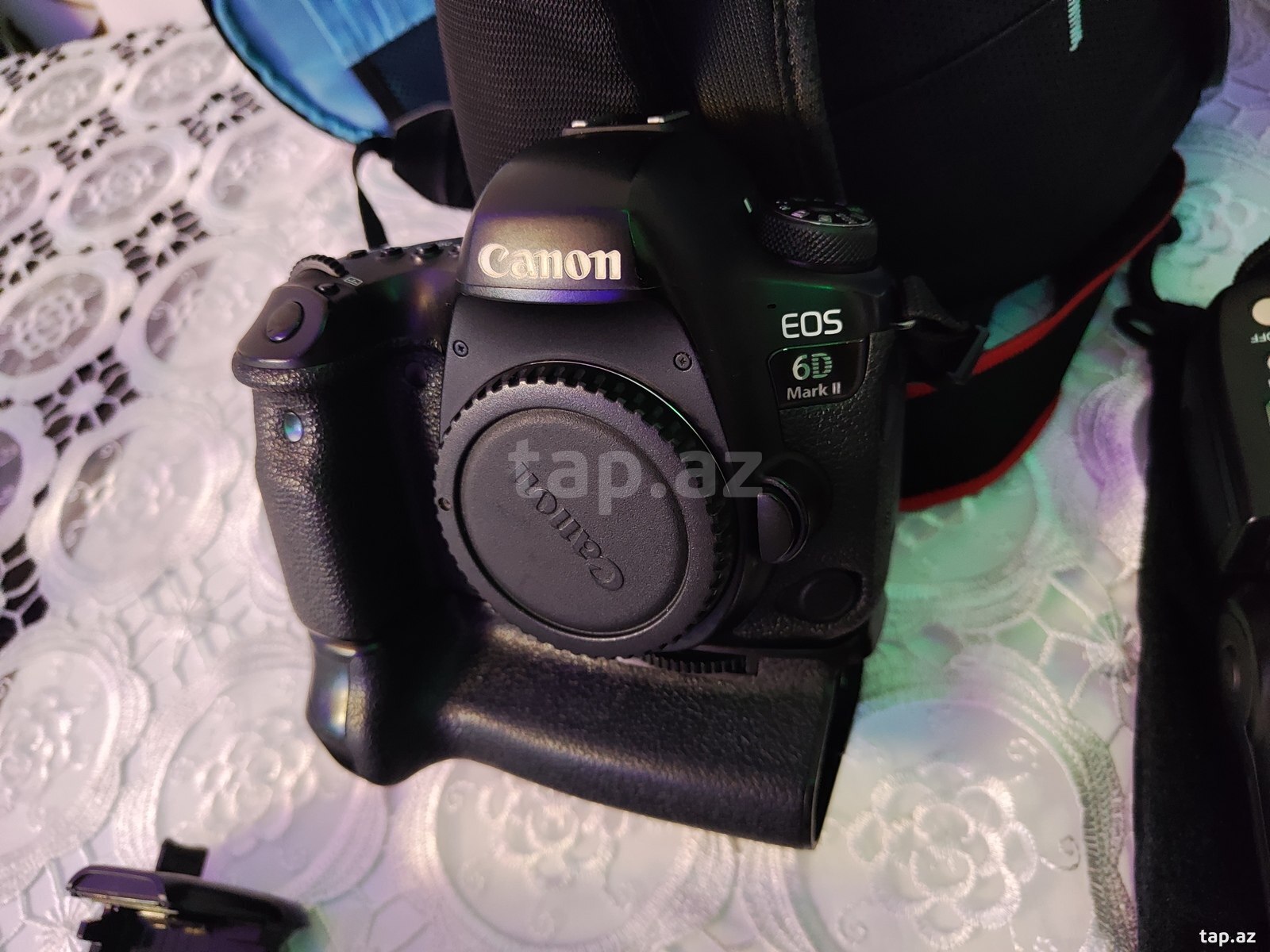 Fotoaparat Canon EOS 6D Mark II (2)
