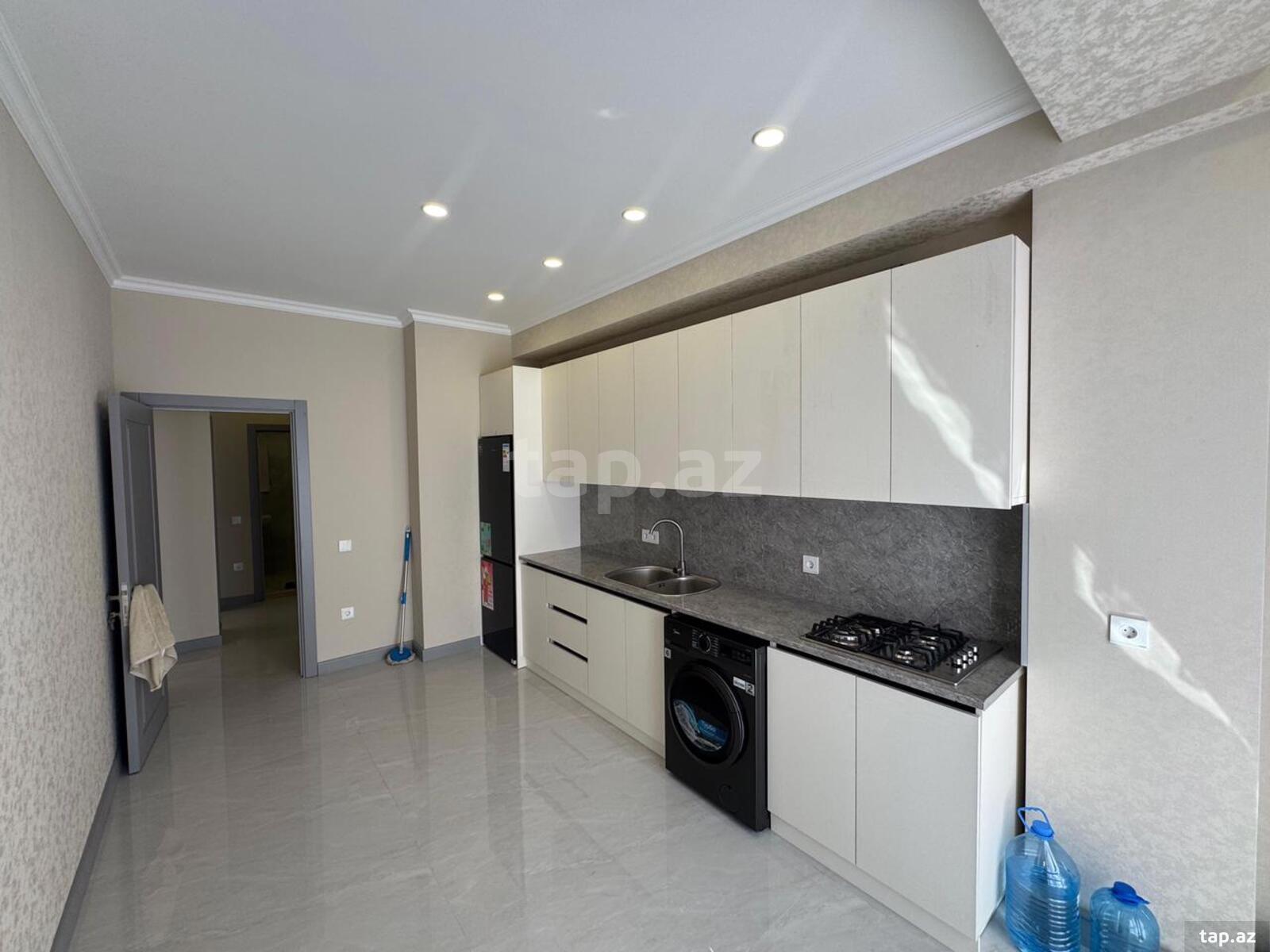 3-otaqlı yeni tikili kirayə verilir, Binəqədi r., 107 m² (12)
