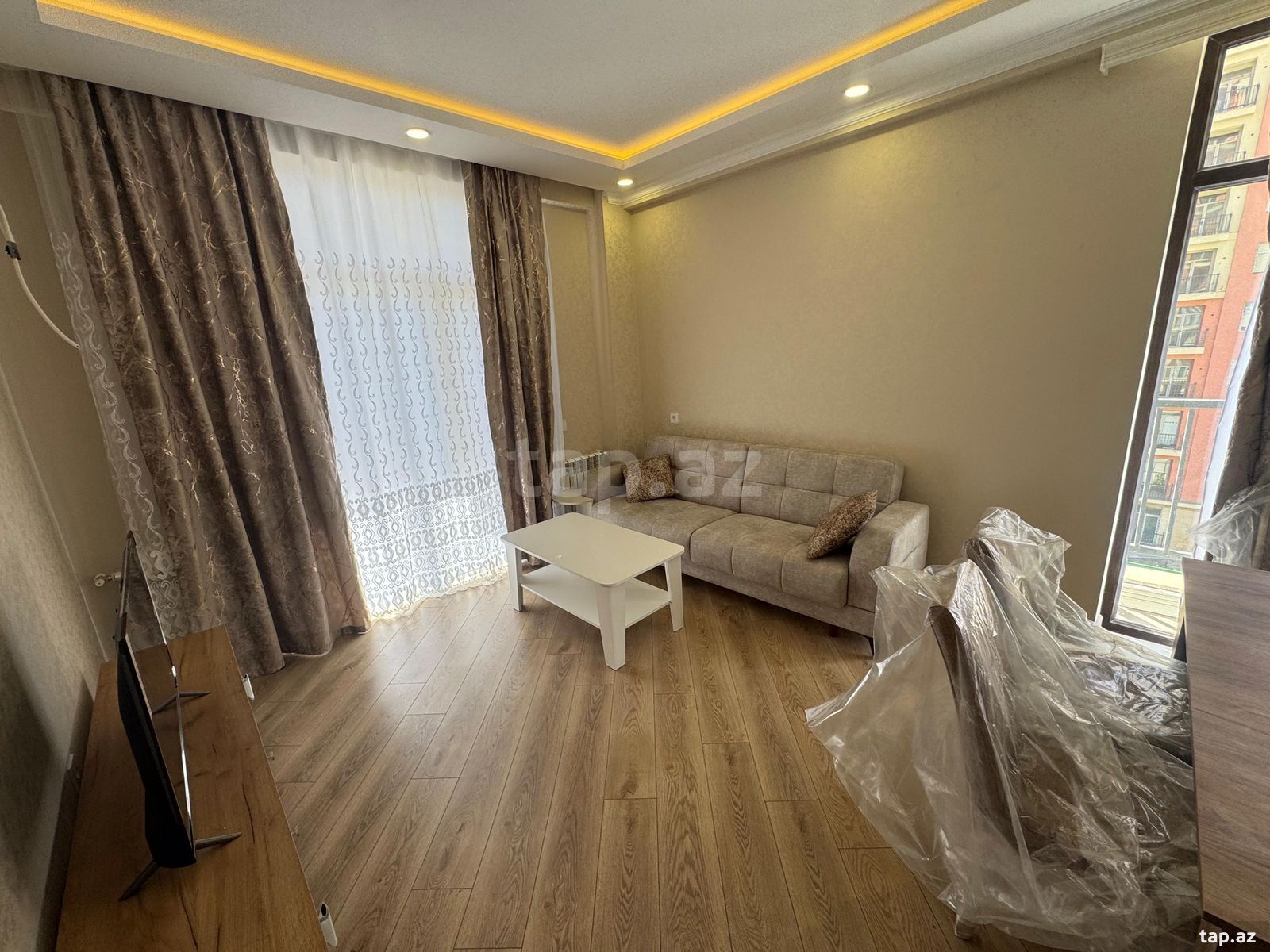 3-otaqlı yeni tikili kirayə verilir, Binəqədi r., 107 m² (4)