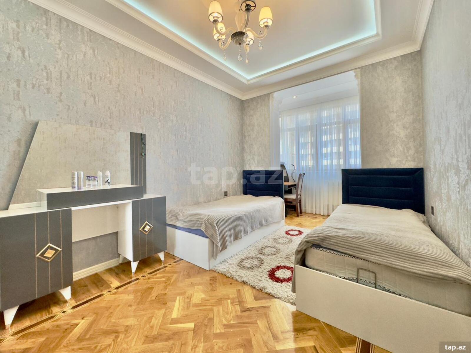 3-otaqlı yeni tikili, Moskva pr., 180 m² (11)