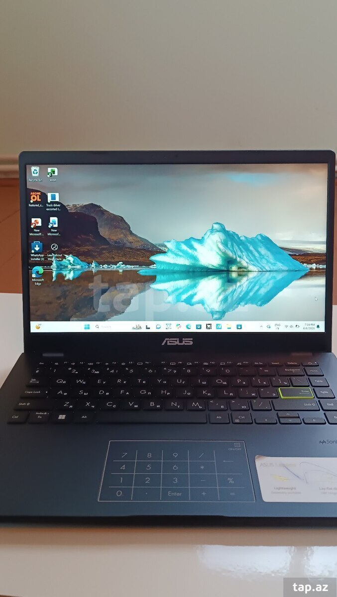 Noutbuk Asus