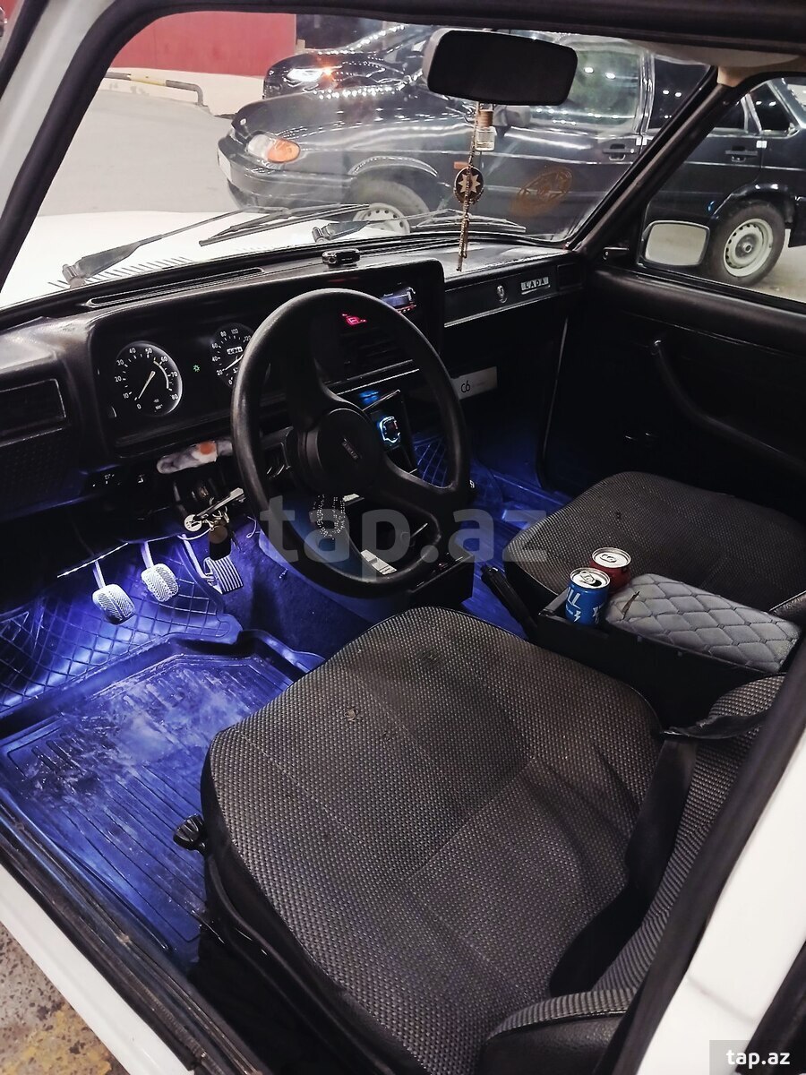 LADA (VAZ) 2107, 2002 il (10)