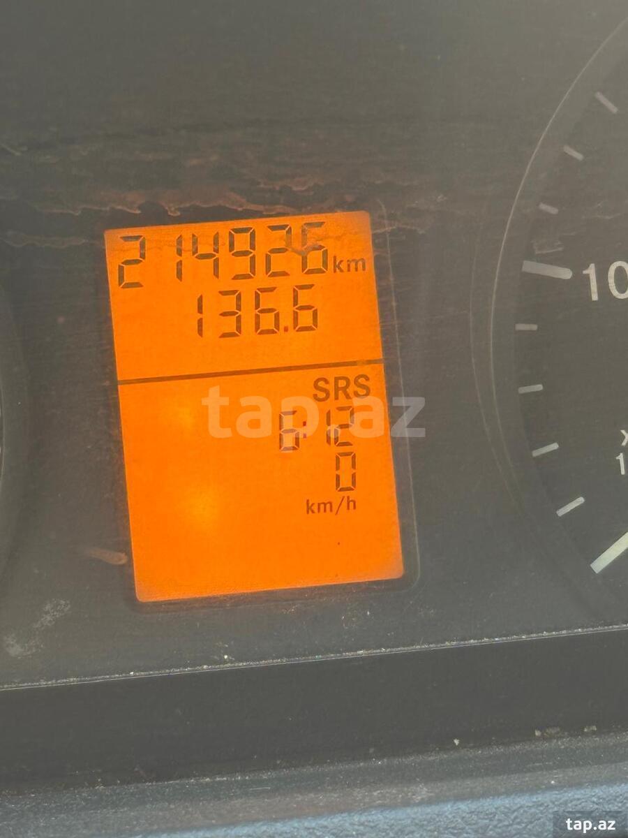 Mercedes Vito, 2010 il (8)