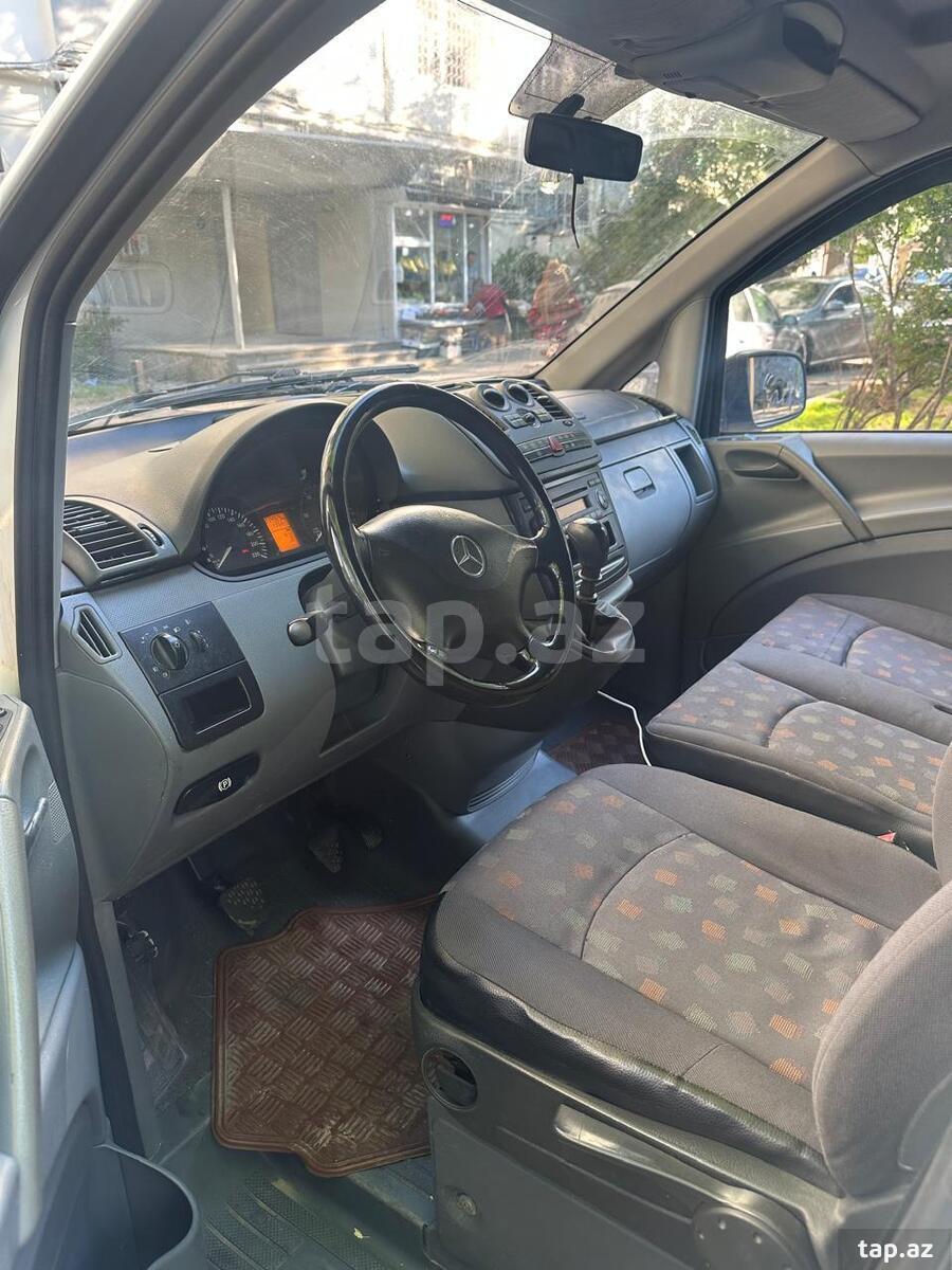 Mercedes Vito, 2010 il (7)