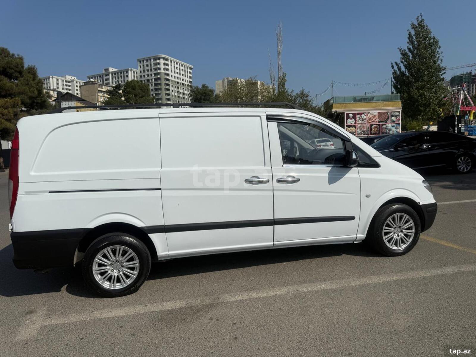 Mercedes Vito, 2010 il (6)