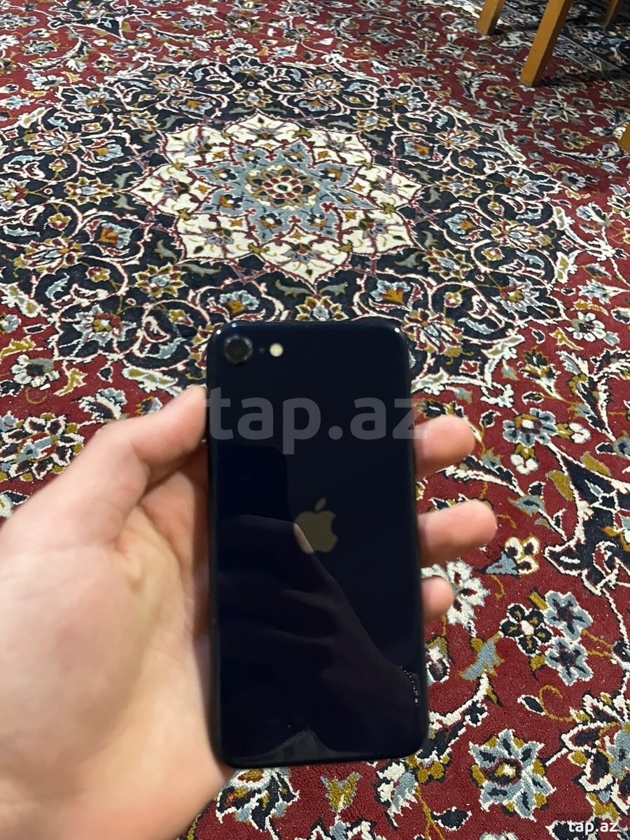 Apple iPhone SE (2020) Black 64GB/3GB (8)