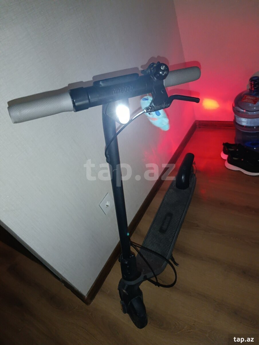 Skuter Ninebot E2 (2)