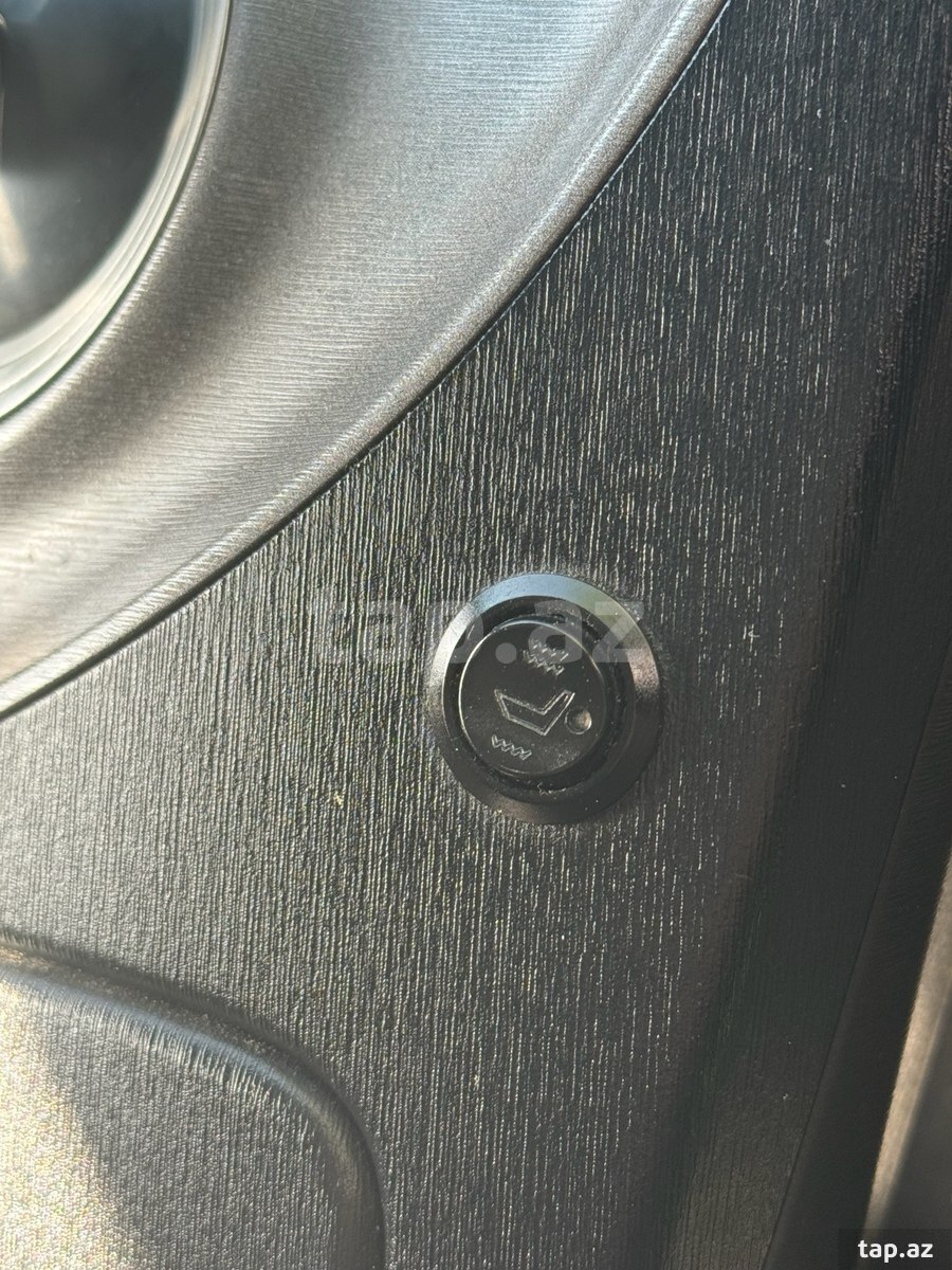 Toyota Prius, 2012 il (9)