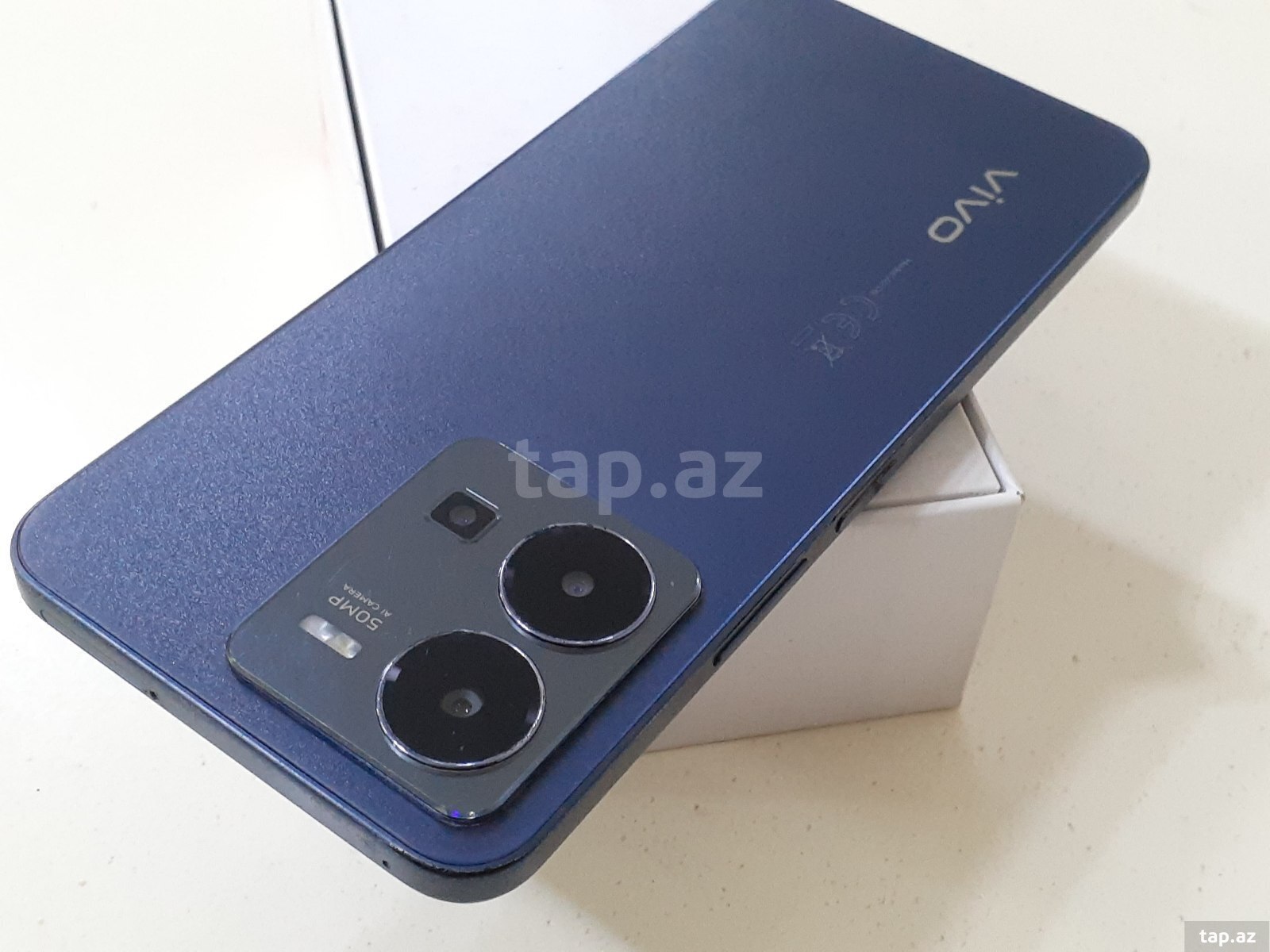 Vivo Y22s Dark Blue 128GB/8GB (2)