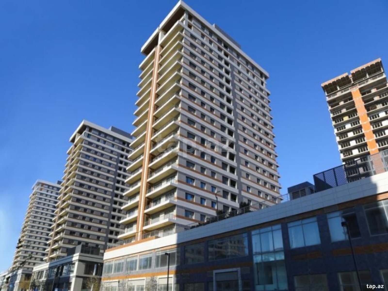 4-otaqlı yeni tikili, Ağ Şəhər, 185 m²