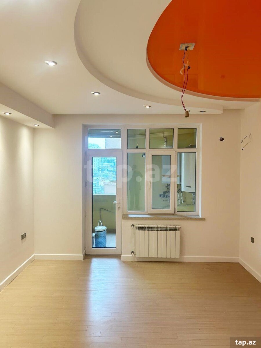 4-otaqlı yeni tikili, Tbilisi pr., 220 m² (3)