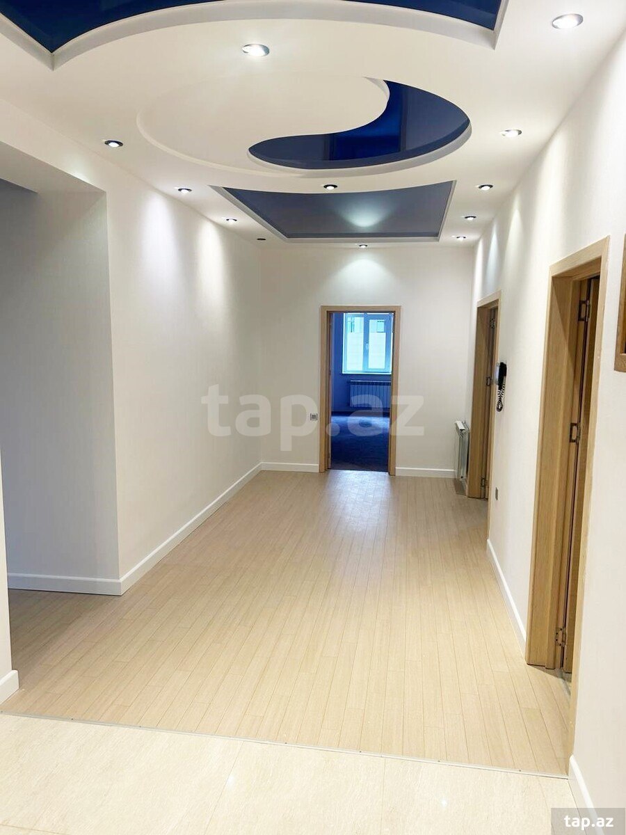 4-otaqlı yeni tikili, Tbilisi pr., 220 m²