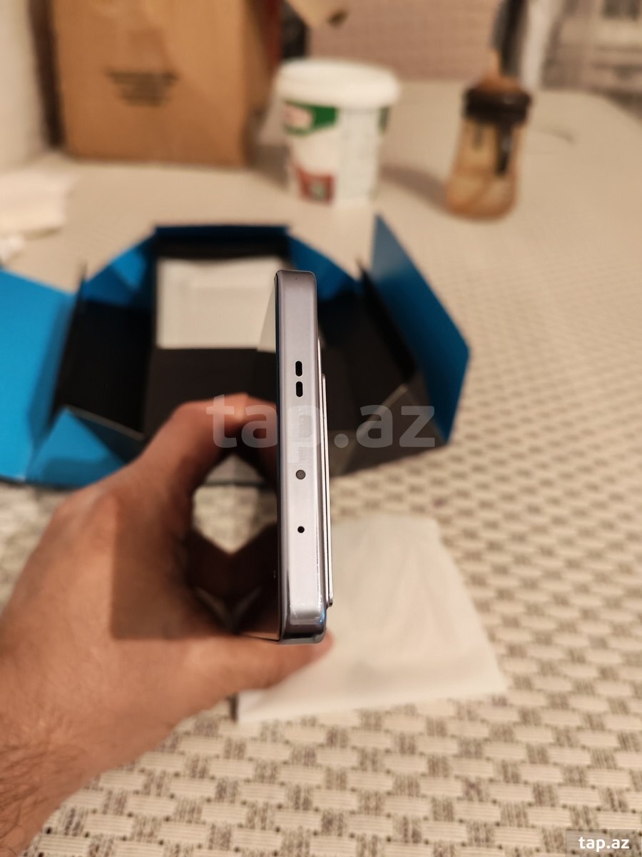 Infinix GT 20 Pro Mecha Blue 256GB/12GB (5)