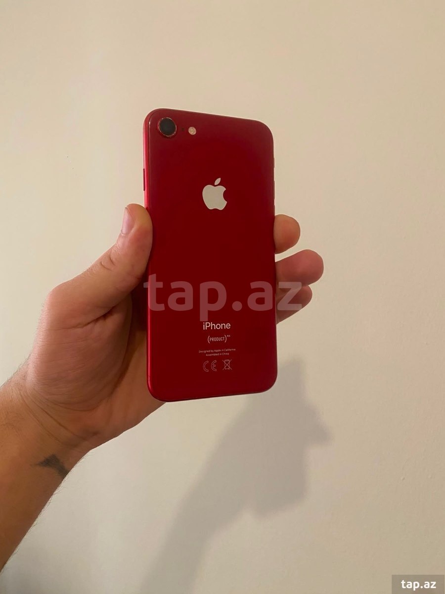 Apple iPhone 8 Red 64GB (3)