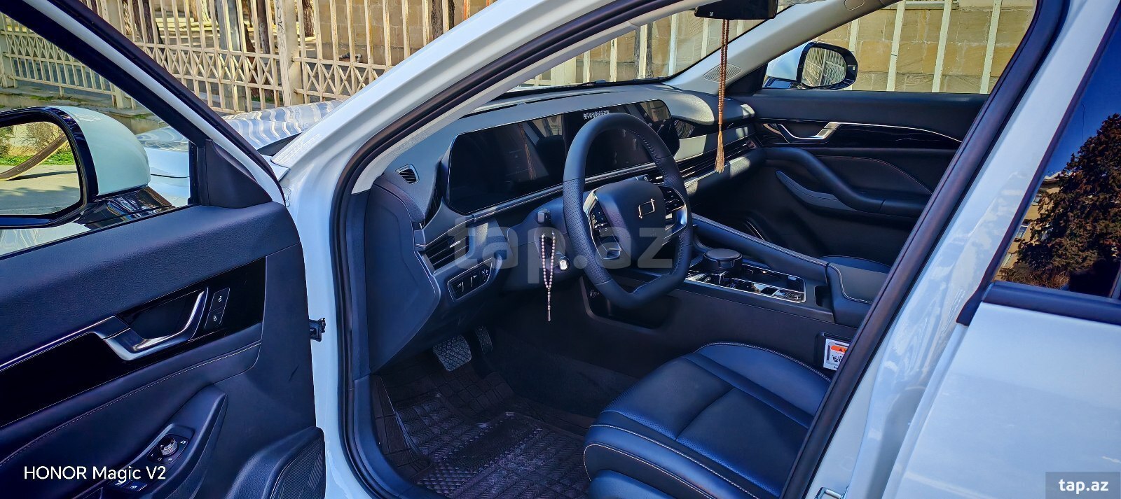 Bestune B70, 2025 il (13)