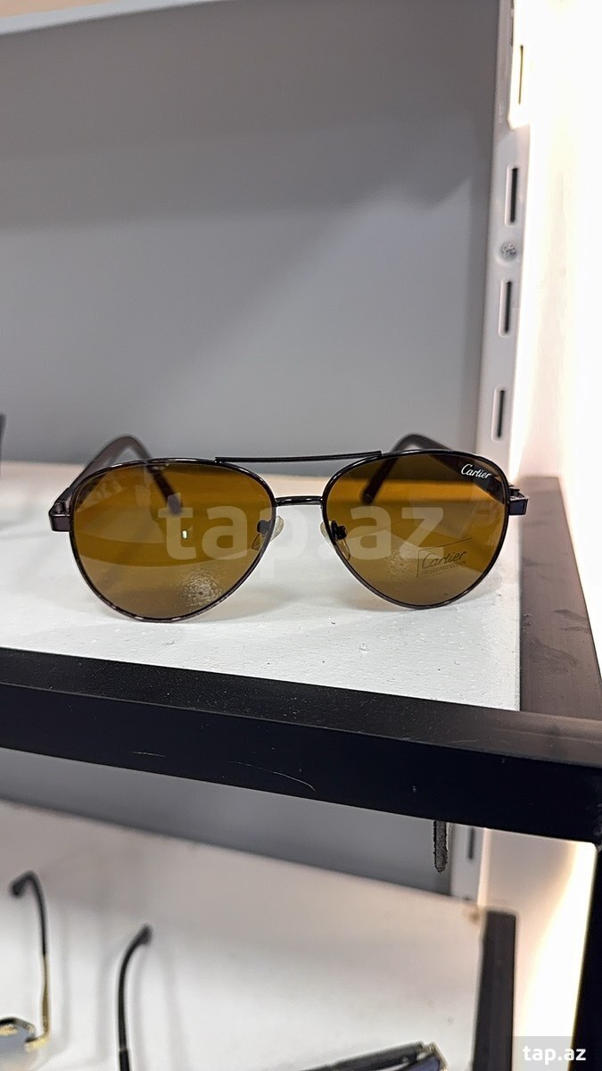 Eynək Cartier