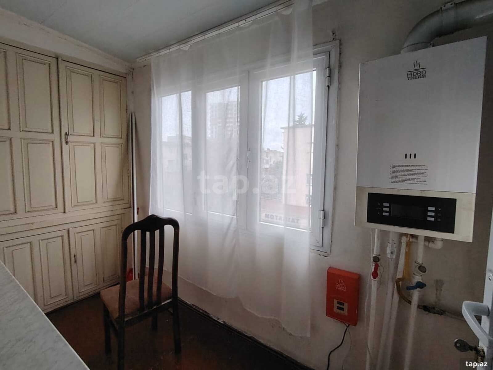 2-otaqlı mənzil kirayə verilir, 4-cü mkr., 45 m² (3)