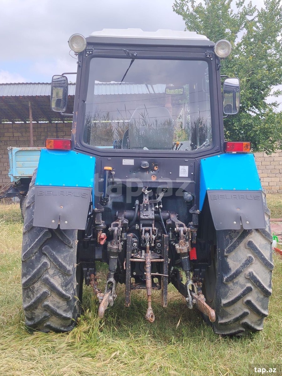 Traktor Belarus, 2017 il (9)