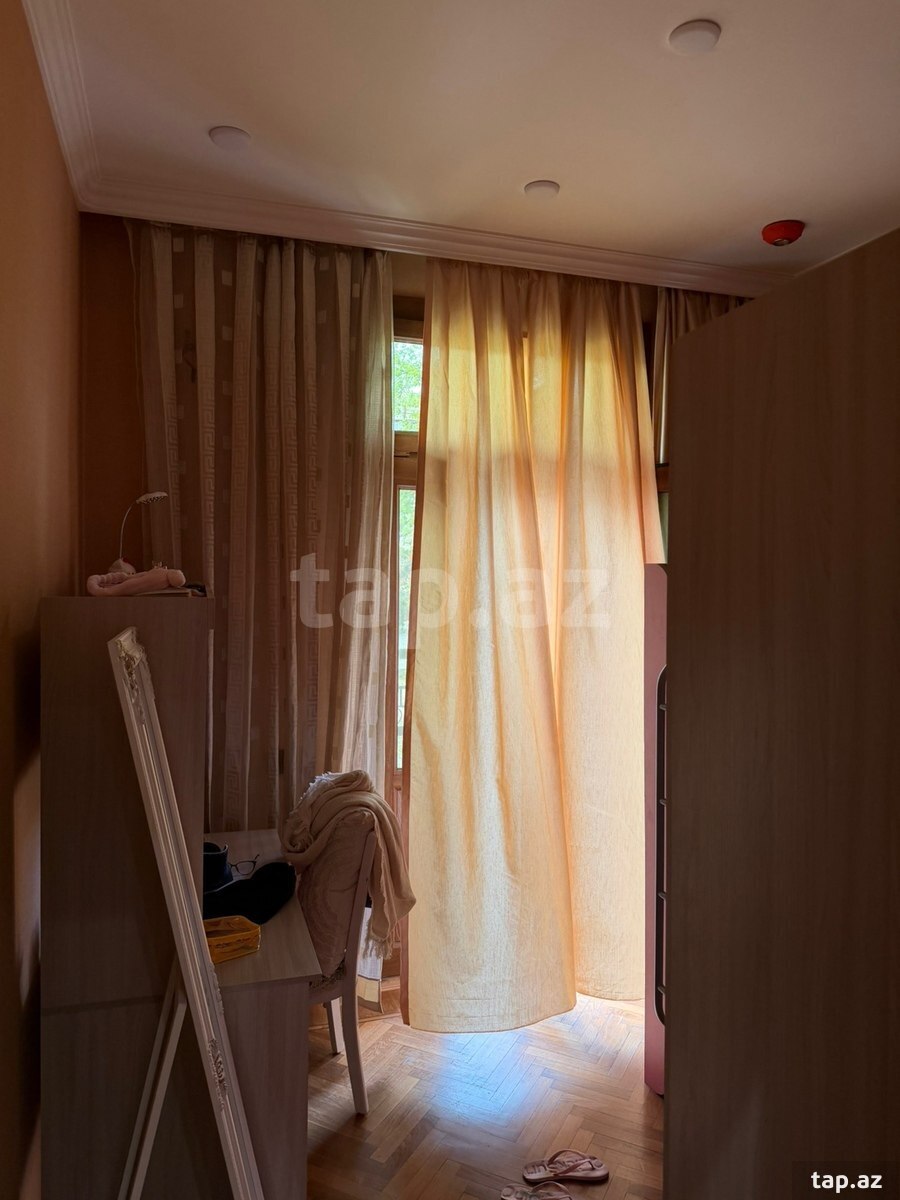 6-otaqlı mənzil, Nərimanov r., 160 m²