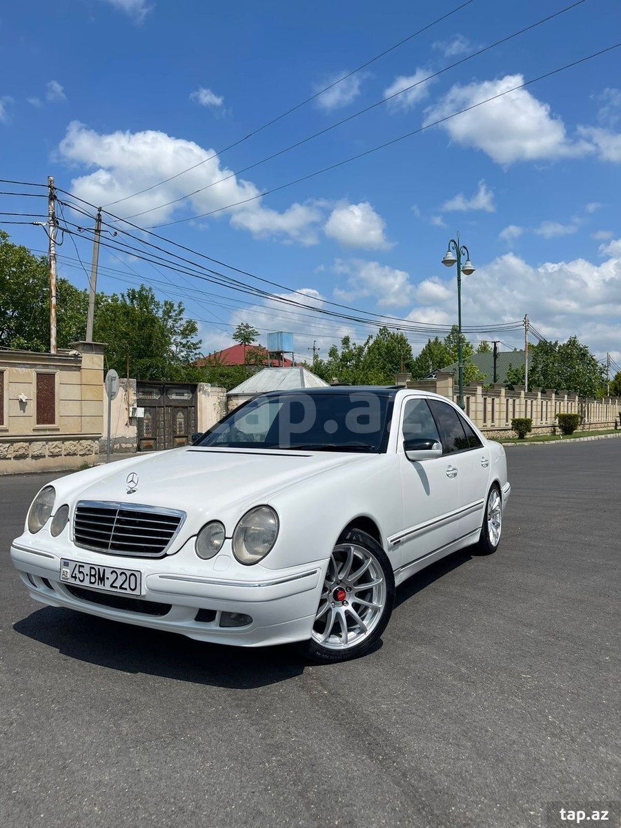 Mercedes E 320, 2002 il (5)